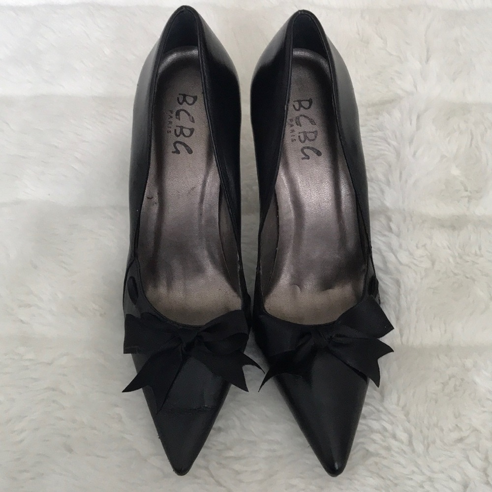 BCBG heels size 6